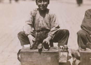 Boyacı Çocuklar / Ömriye Erdoğan Karataş