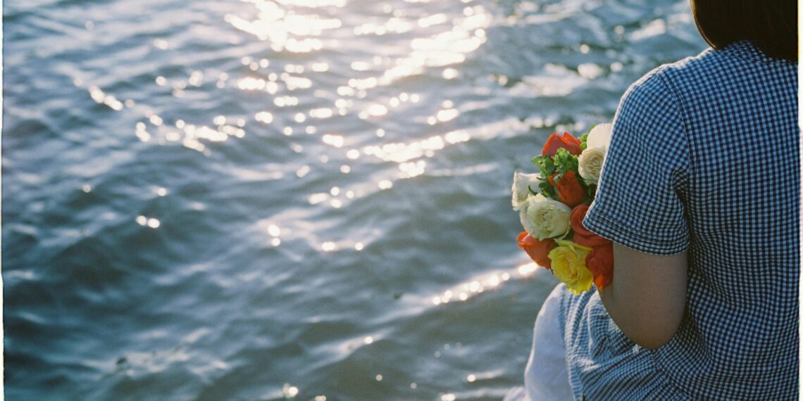 Beyazın İçindeki Gölge / Zümrüd-ü Sabah