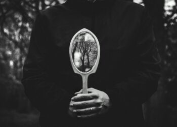 Bir Kadının Çığlığı / Aysima Yazak