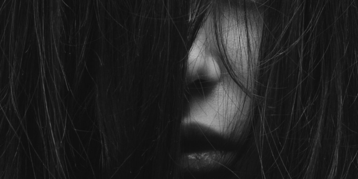 Açı / Sophia Jamali