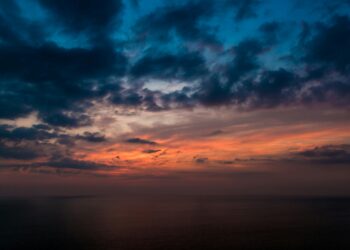 Ey İnsanoğlu / Tuğba Keskin