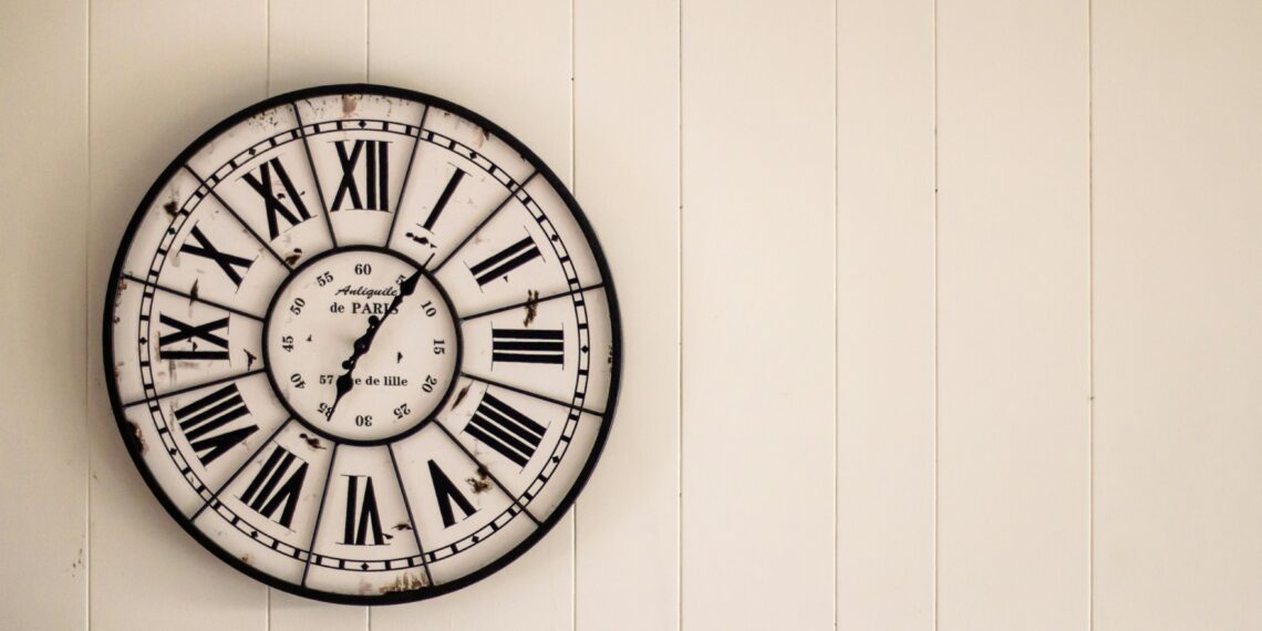 Zaman Kaçtı Bugünden / Günsu Özkarar