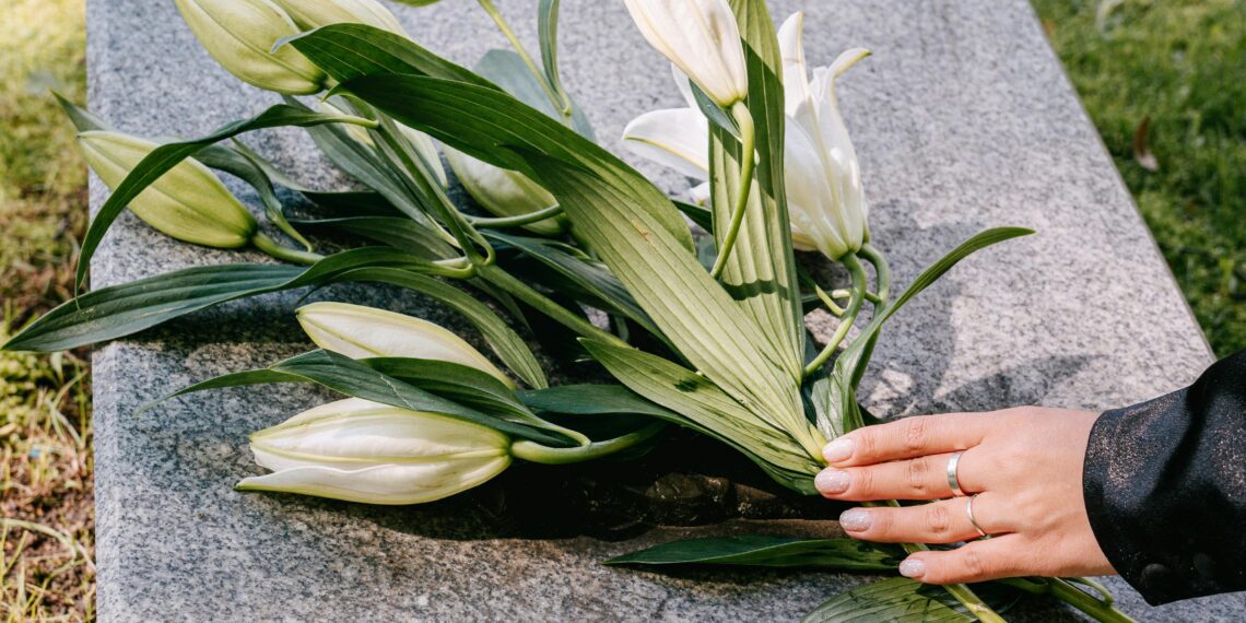 Başlangıç – Son / Burcu Bilgili