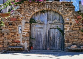 Kapı Çalınmadan Önce / Umut Çolak