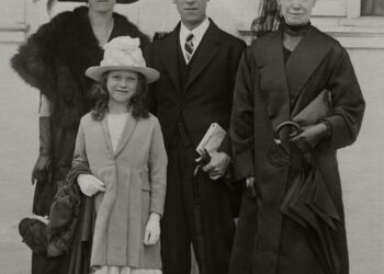 Hayat Önce Fotoğraftı / Günay Oktay