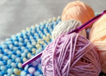 Sökülen İlmekler / Yekbun Erdoğan