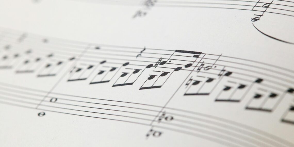 Marakeş’te Çınlama / Esra Kuş