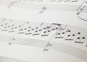 Marakeş’te Çınlama / Esra Kuş