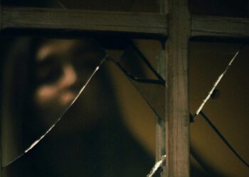 Kırık / İrem Alkuş