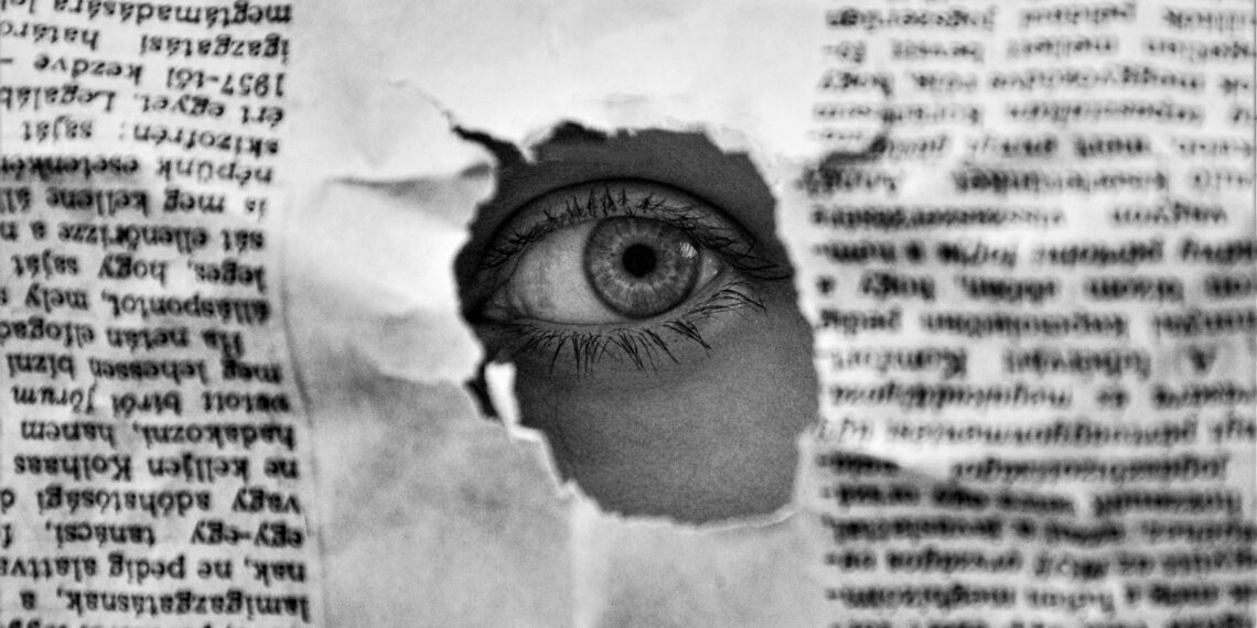 Ah O Gözlerin / Şahide Muhçu