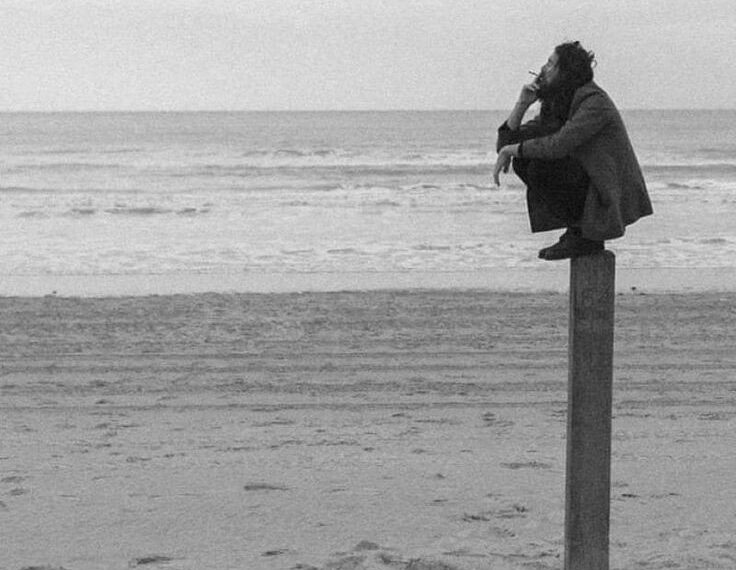 Gökyüzüne şiir okuyan adam / Salih Melikoğlu