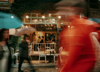 Kalsın Dünya Zalime Kalsın / Adem Taşdemir