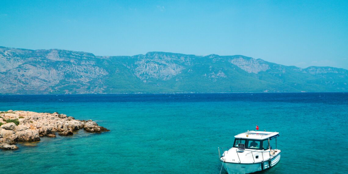 Özdere : Toprağın Şarkısı ve Kadim Ritüel / Reyhan Ertok