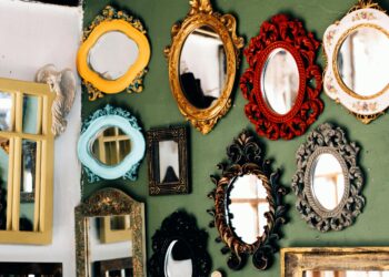 Ayna / Gökhan Sezgin