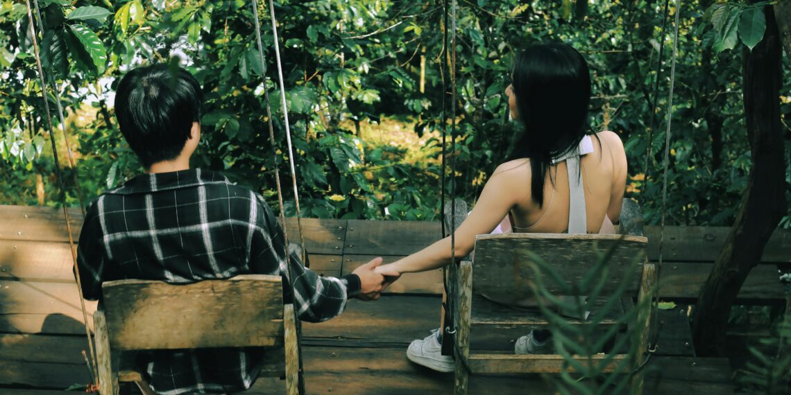 Eski Bir Düşe Dair / Eyüp Toru