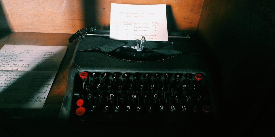 Yazarın Farkı Nedir? / Aşk Yazarı Mustafa Çifci