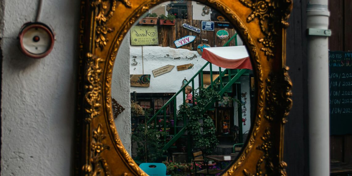 Aynayla Konuşma / Eyüp Toru