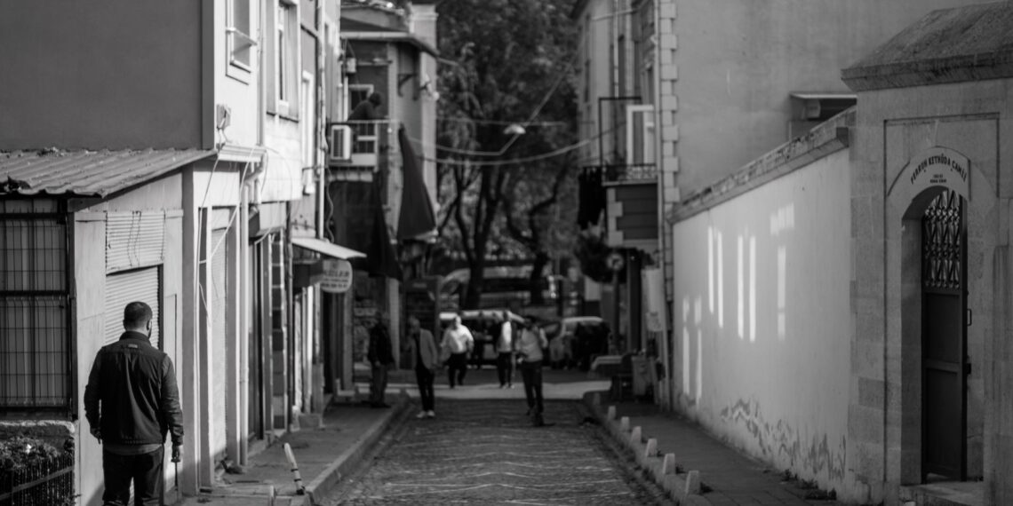 İroni / Turgut Gireniz