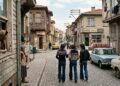 Üç Kez Çalan Kapı / Selcen Gezgin